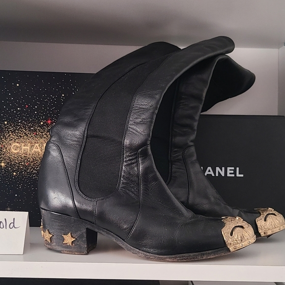 Chanel boots - Picture 3 of 4